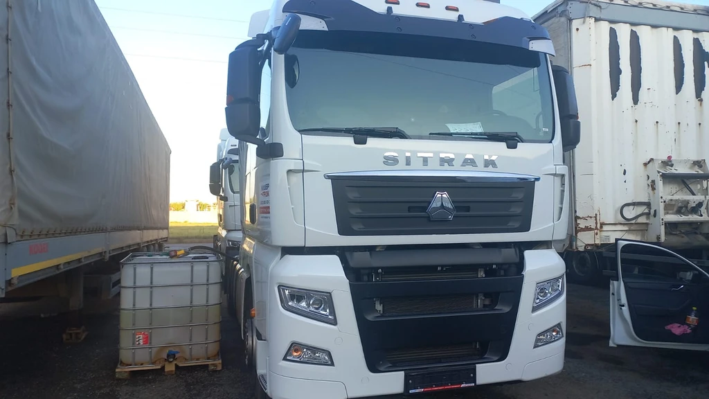 Пример установки на Седельный тягач SITRAK C7H MAX